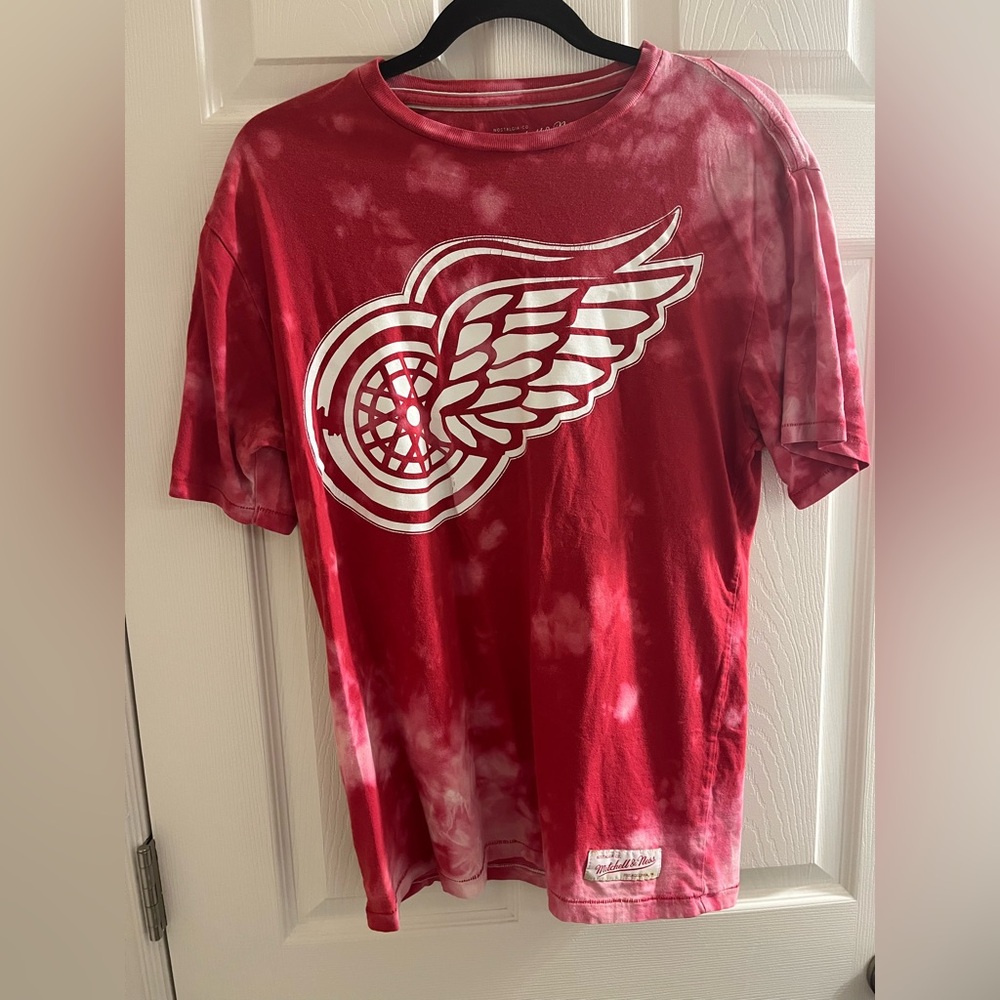 Medium Detroit Red Wings Mitchell & Ness Tee - See Flaw